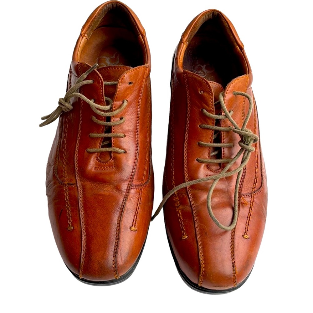 Gravity Defyer tan leather mens shoes size 9M, good condition.
